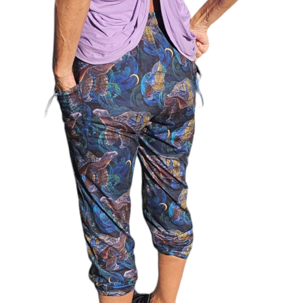 Turtle Print Yogaz with our signature pockets in pocket design - YOGAZ